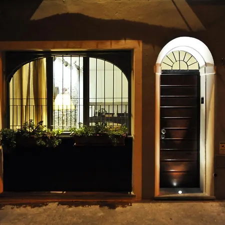 Opera 11 R&b Bed & Breakfast